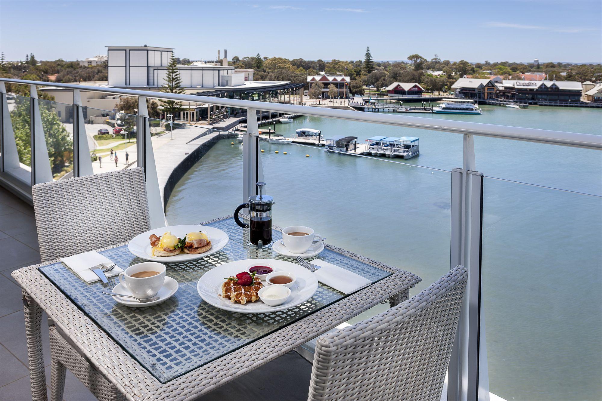 Hotel The Sebel Mandurah Exterior foto